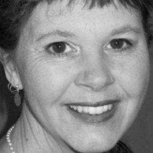 Suzanne Francis